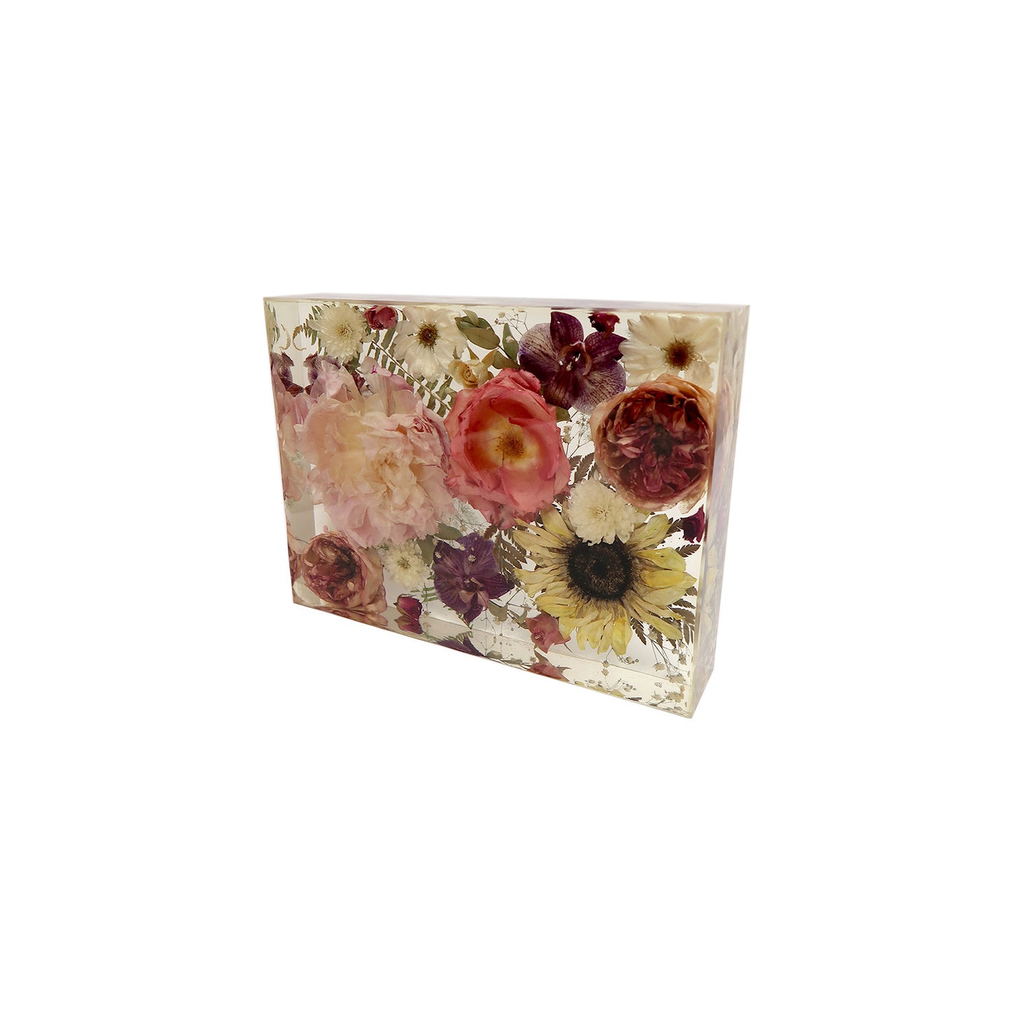 Rectangular Block showcasing modern bouquet preservation with delicate dried flowers.