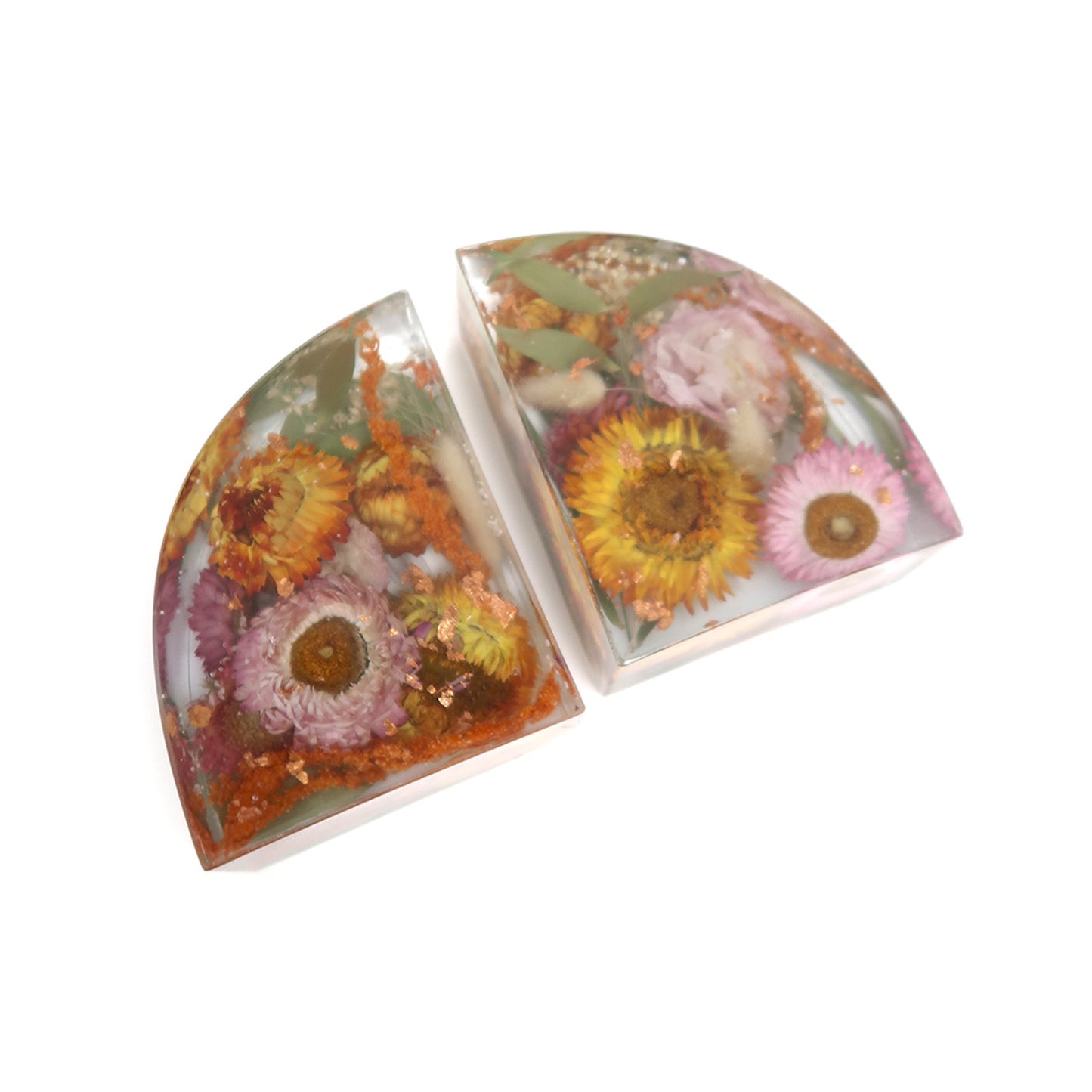 Artistic custom floral bookends designed by Bloomsake, displaying a variety of dried flowers preserved in resin, ideal for floral enthusiasts.